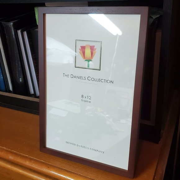 Dennis Daniels 8"x 12" Walnut (W41) Classic Wood Picture Frame #W4112WN (New) - Picture 3 of 5